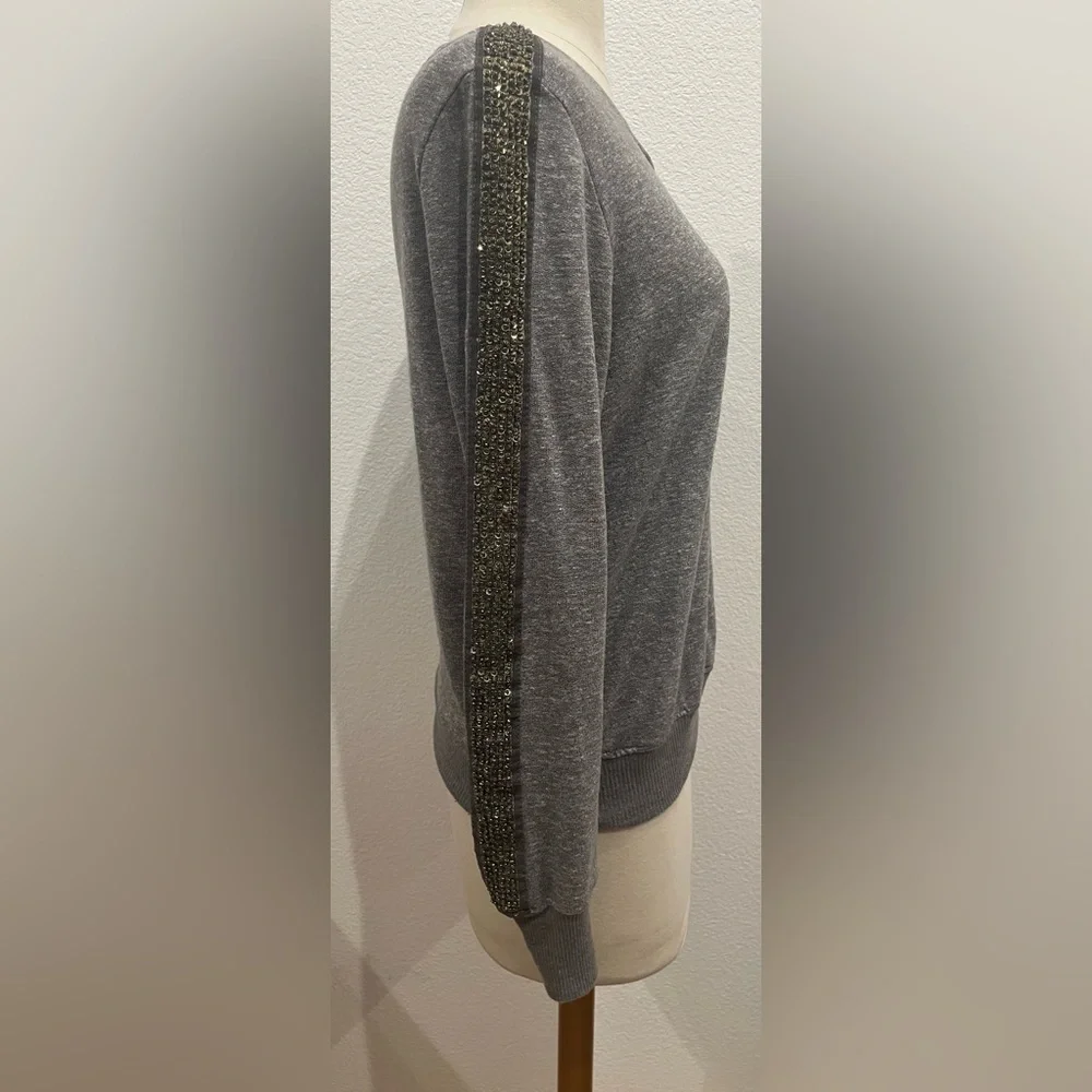 Olivia Moon XS Gold Sequined Long Sleeve Sweater‎ Top.